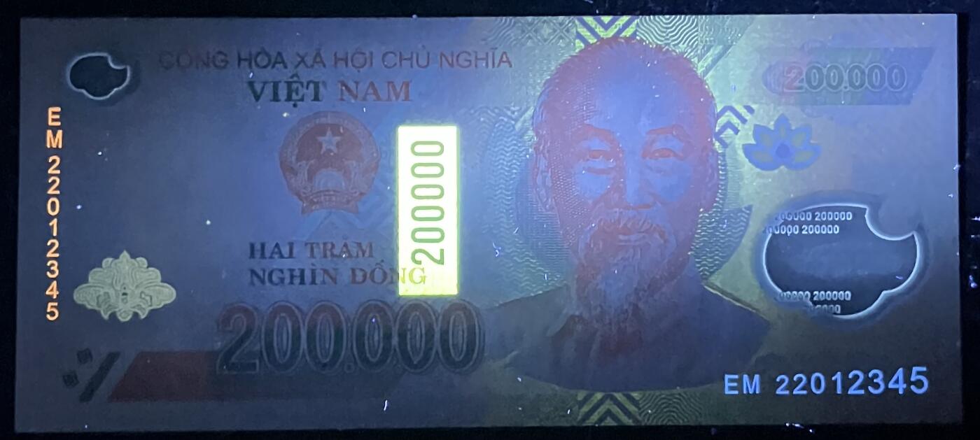 小福收藏拍卖第197期 裸钞场 本期有多张豹子号靓号 百慕大03年50元纪念钞百位号 马来亚和英属婆罗洲开国第一张纸币大冠女王 马来亚 41年1元英王乔六 法属太平洋10000法郎 捷克1000克朗纪念钞千位号  卢森堡 1000法郎  萨尔瓦多样钞 匈牙利 法罗群岛 危地马拉等多国精美纸币 越南 2022年 200000盾 顺子号012345 unc