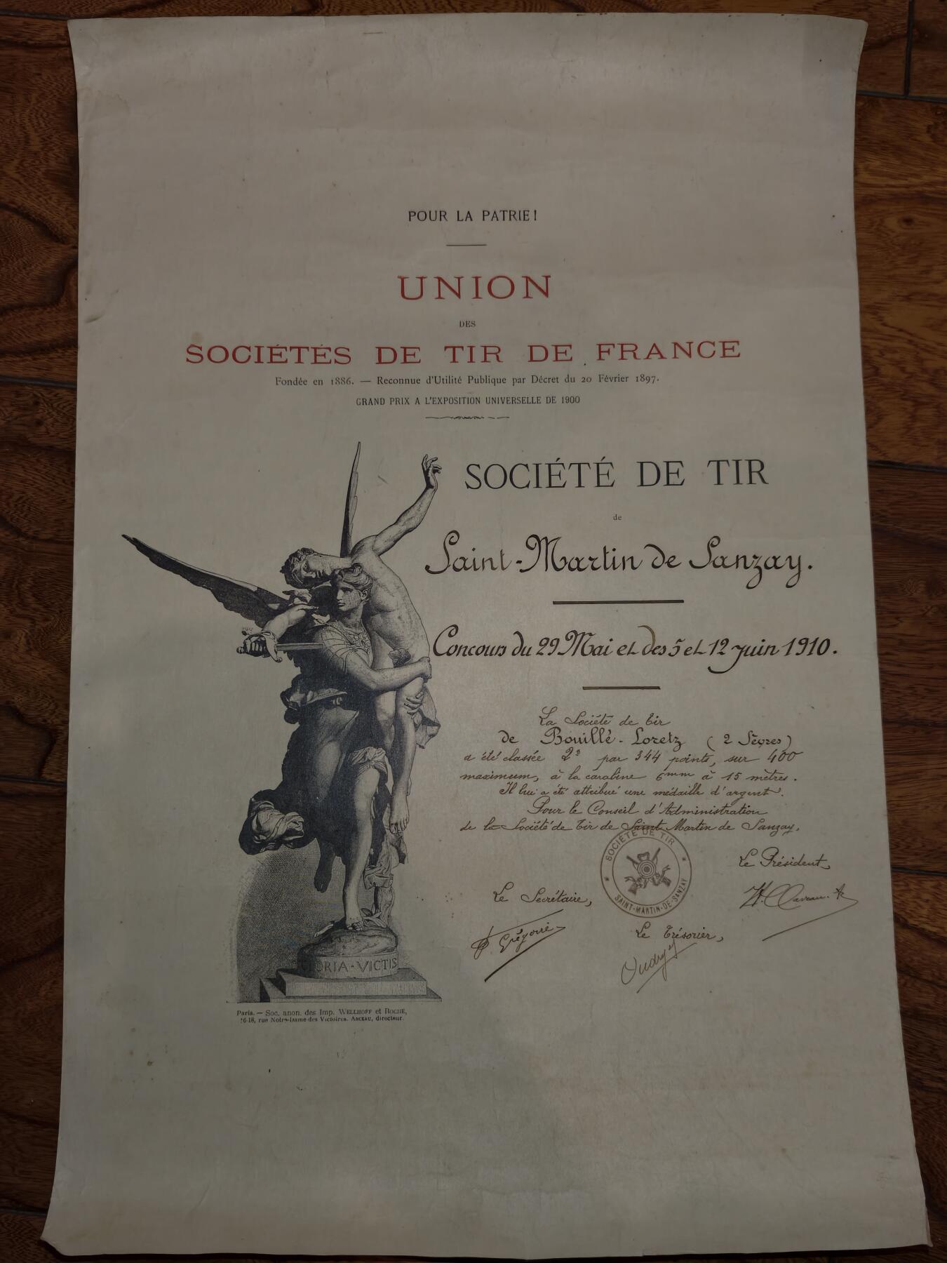 凯旋世界勋赏（第20期）（欢迎送拍）（对拍品有疑问请询问客服，不接受到手刀，出价默认拍品品相。请认真阅读拍卖规则！出价默认已认可！）（收到货请录制开箱视频，无视频概不处理问题。） 法国射击协会联盟（Union des Sociétés de Tir de France）下属“圣马丹德桑日射击协会”的会员录取文书