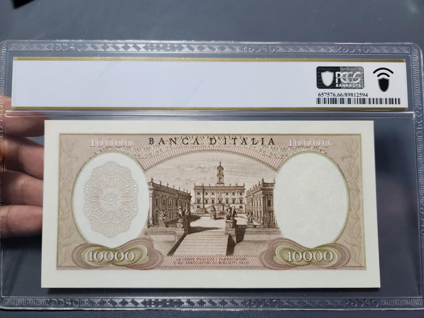 12月5号晚上8点 评级币专场外国纸币自动截拍第68场 意大利1962年100000里拉 PCGS66