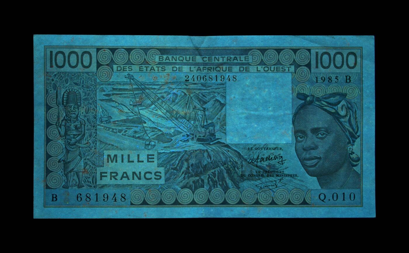 12.5纸币专场 Pick#207Be 1985 1000 Francs 50