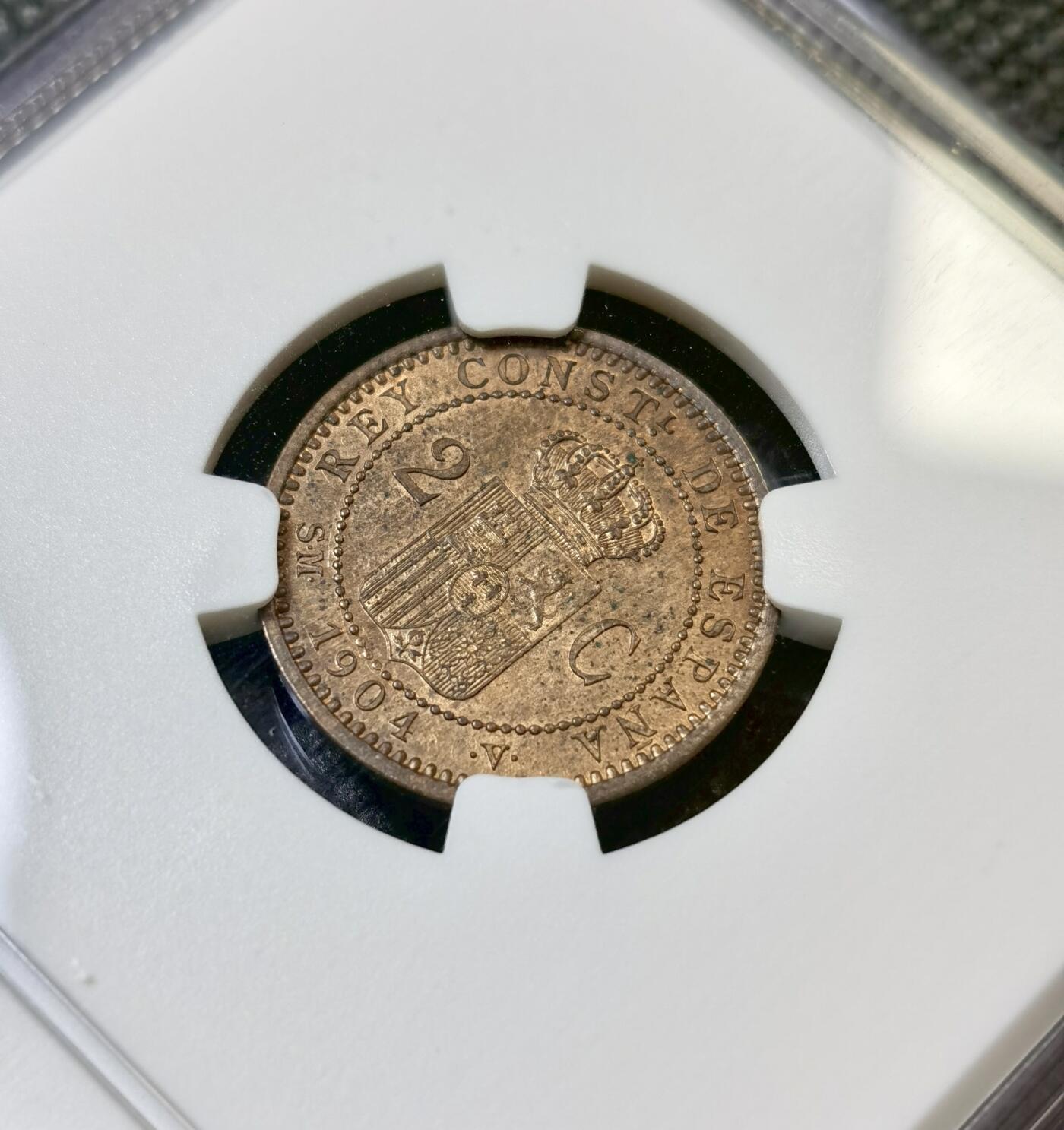 甄臻铺-世界币章拍卖（第42期）送拍享返佣金等优惠多多 NGC-MS63RB 1904 西班牙阿方索十三世少年头军装双柱2 分铜币