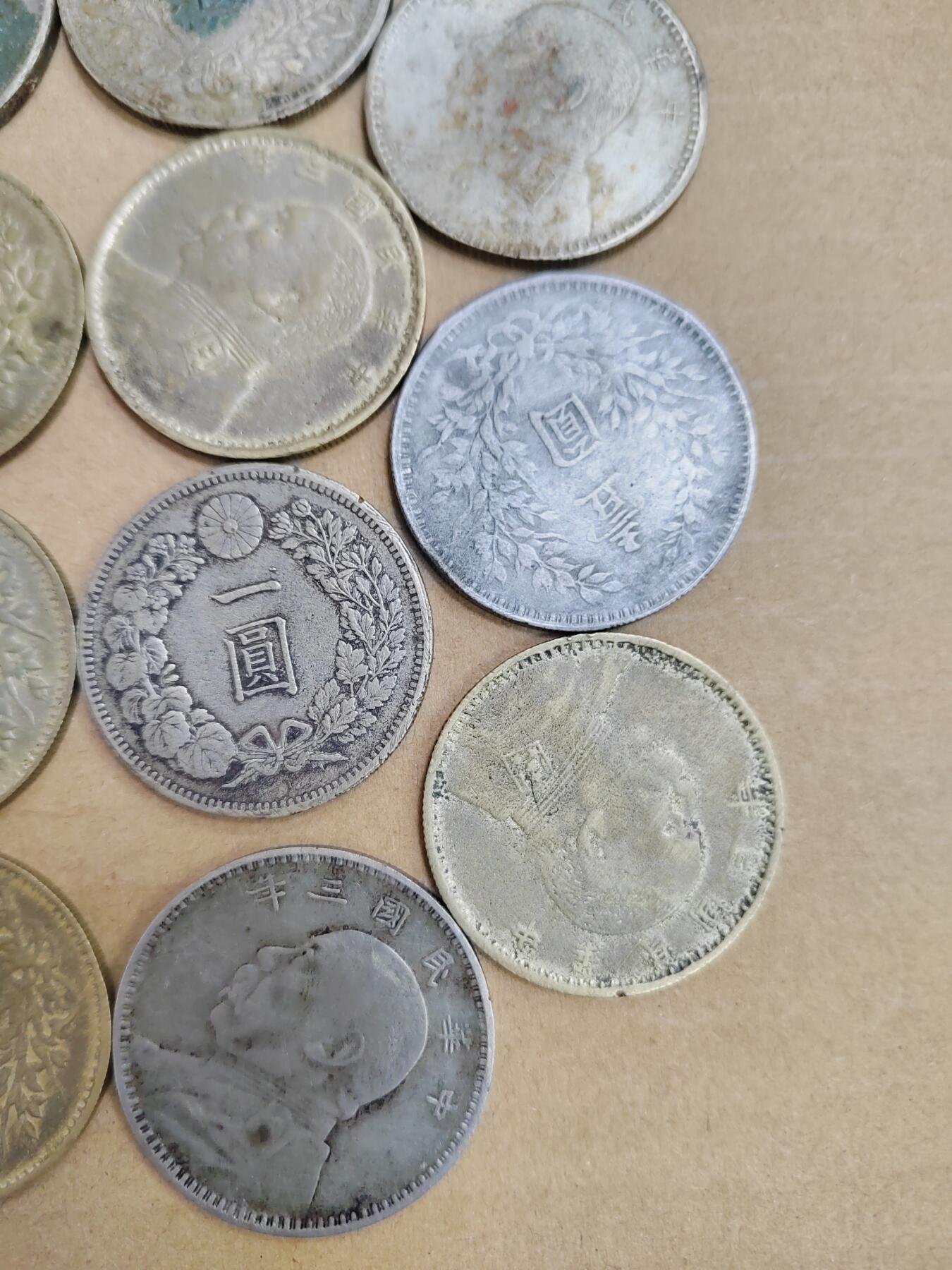 PCAI钱币 4-636  杂七杂八的纸币小专场 工艺品 全是铜工艺品