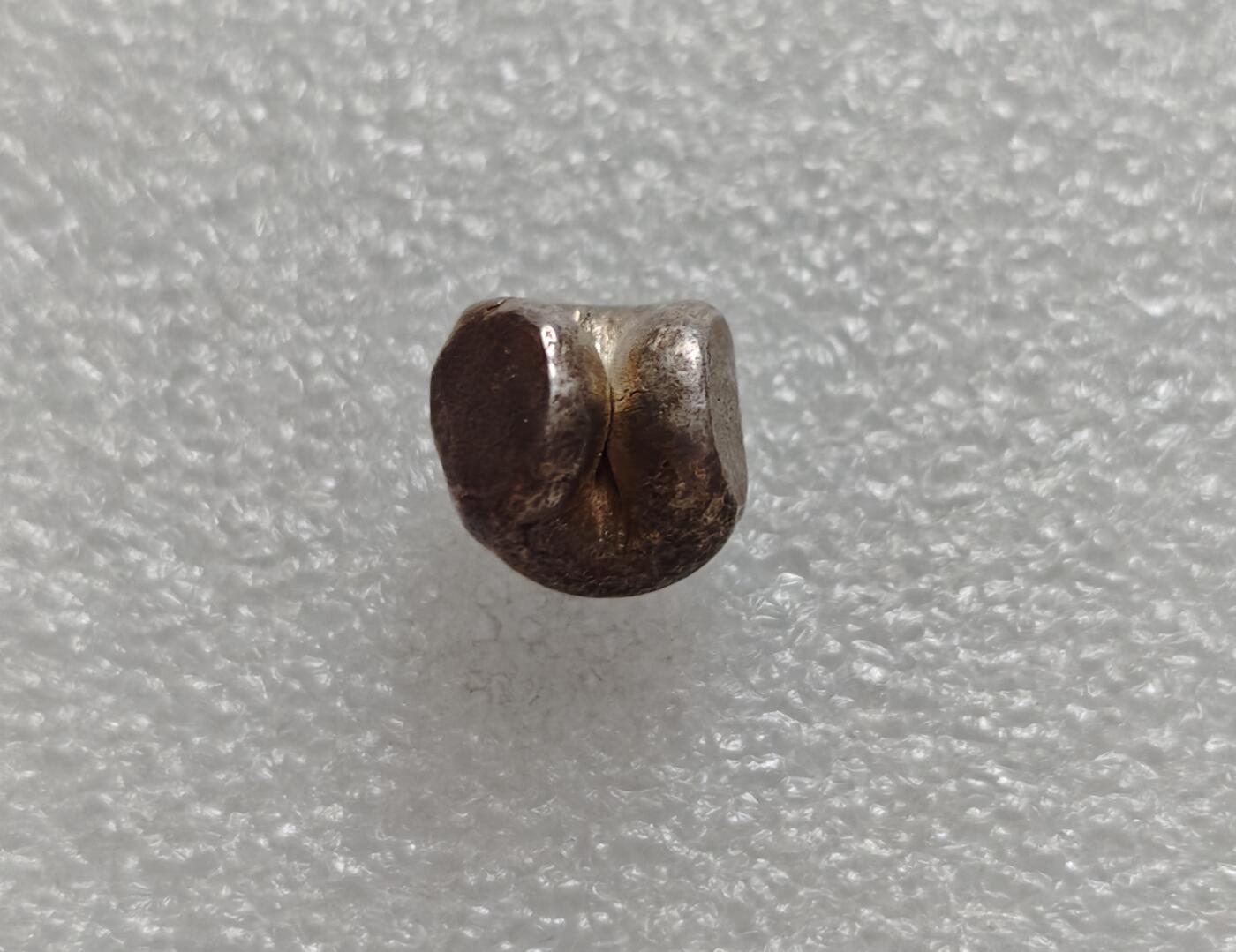 瓶子🏺第219期拍卖会  泰国拉玛三世四世屁股锭银锭  神庙戳记  好品带光