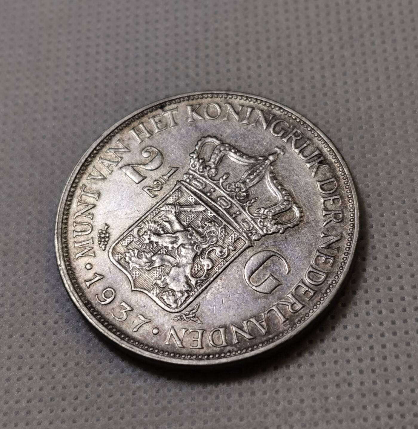 甄臻铺-世界币章拍卖（第42期）送拍享返佣金等优惠多多