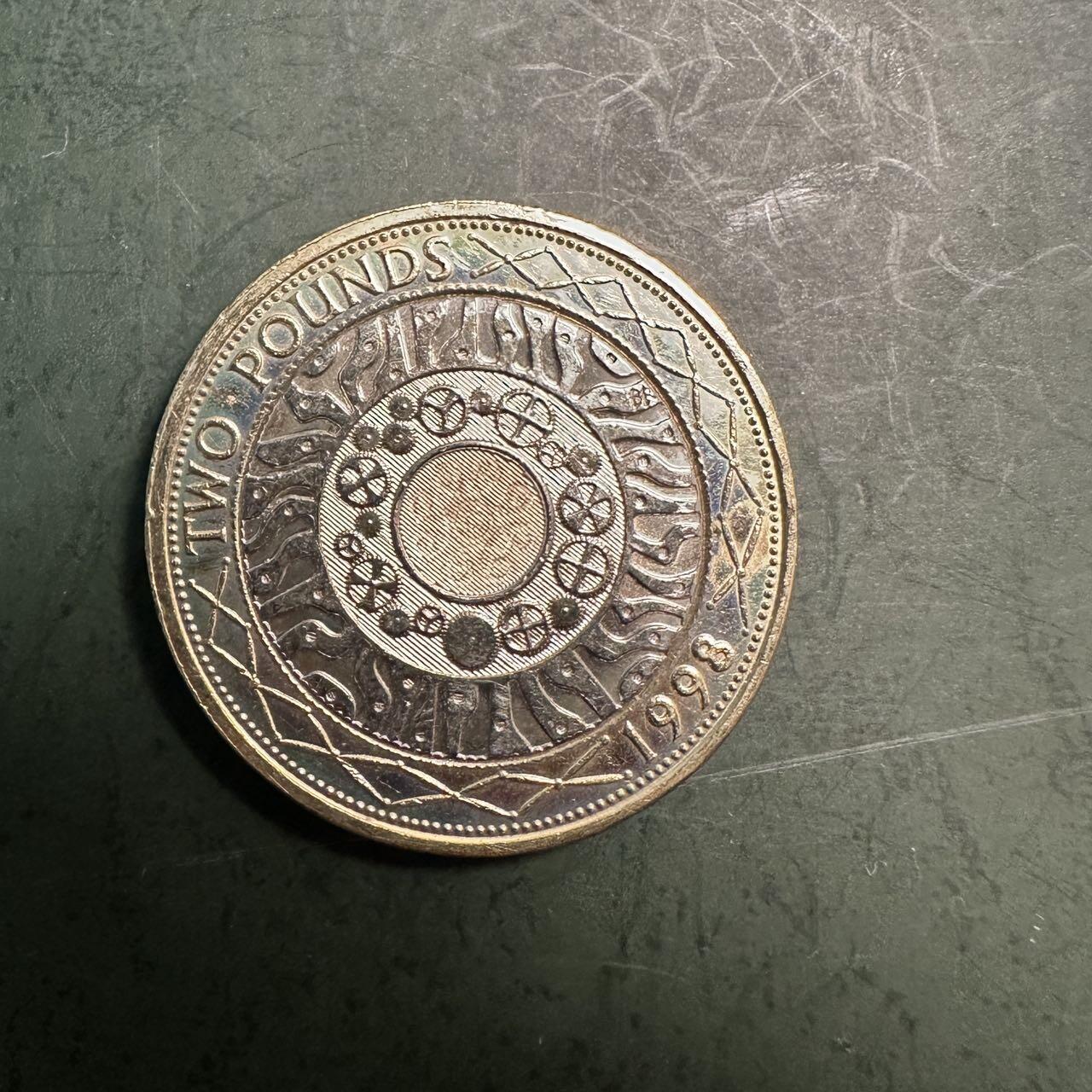 蒂克钱币-第49场 外国硬币散币场 英国1998年“科技发展史”主题2英镑双色币