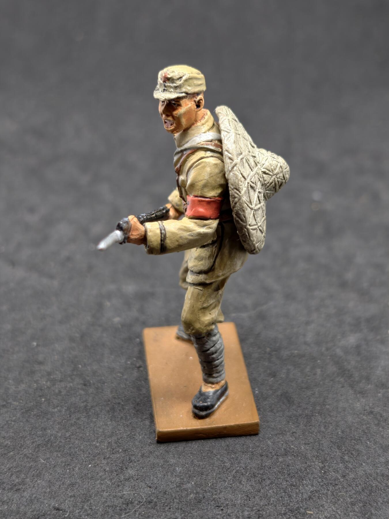 凯旋世界勋赏（第20期）（欢迎送拍）（对拍品有疑问请询问客服，不接受到手刀，出价默认拍品品相。请认真阅读拍卖规则！出价默认已认可！）（收到货请录制开箱视频，无视频概不处理问题。） Del Prado品牌的中国人民解放军士兵微缩人偶