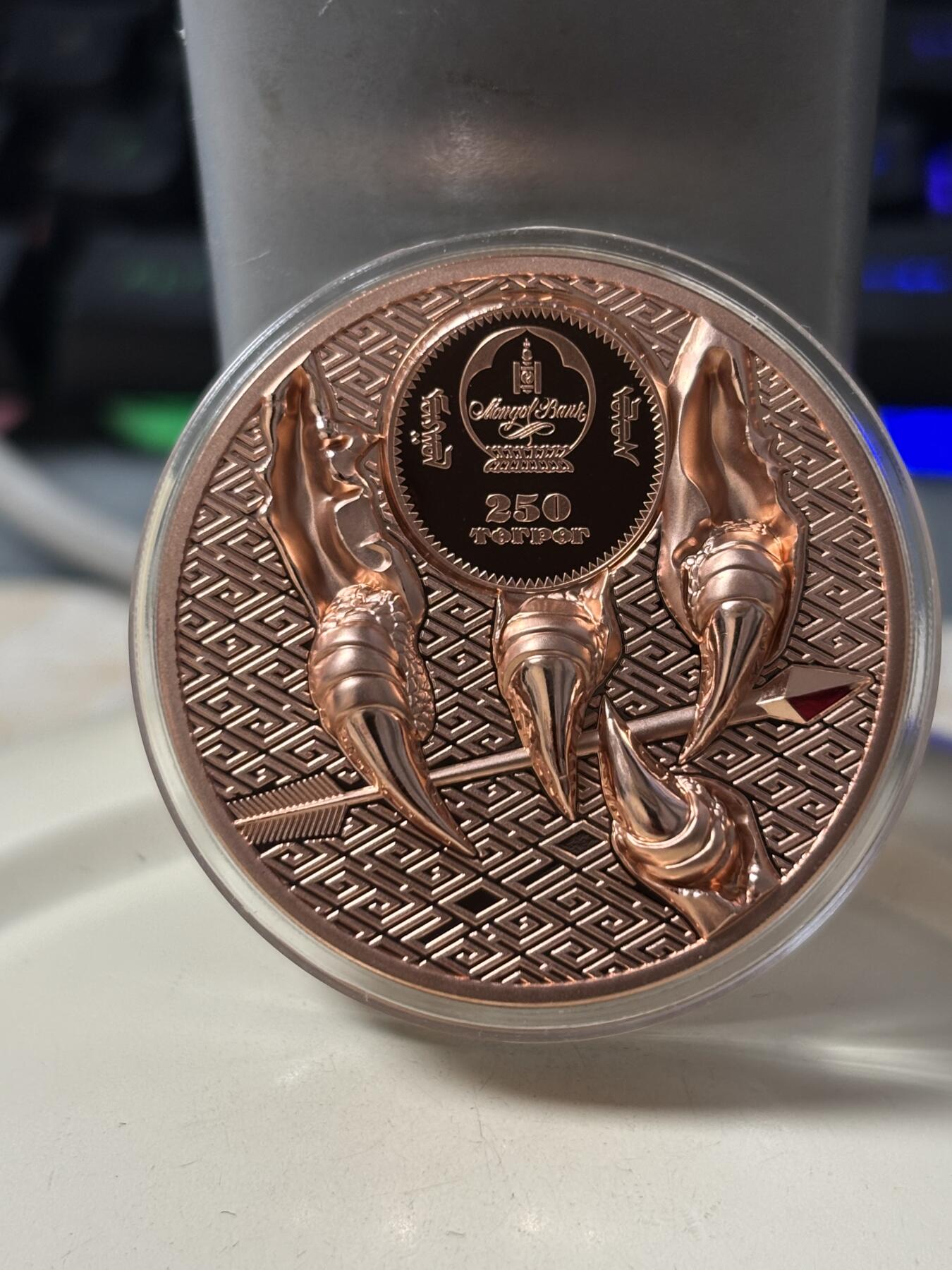 第184期拍卖 蒙古2020年系列1雄鹰双面高浮雕50克精制纪念铜币