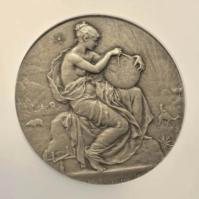 博洋堂世界钱币拍卖第150期（全场包邮） NGC MS64 冠军分！1910年左右法国旅游协会50mm巨大银章。清凉女神唯美浪漫。这一款多见40mm的，50mm加大盒子款极其少见，ms高分更是稀有！