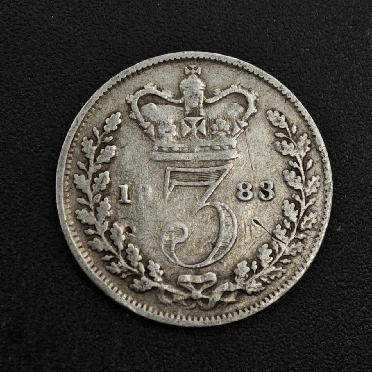 【淘币小摊】实时拍第八百一十八拍   散币小银币场   满百包邮可预留二周 每周一统一发货   英国1883年维多利亚3便士银币