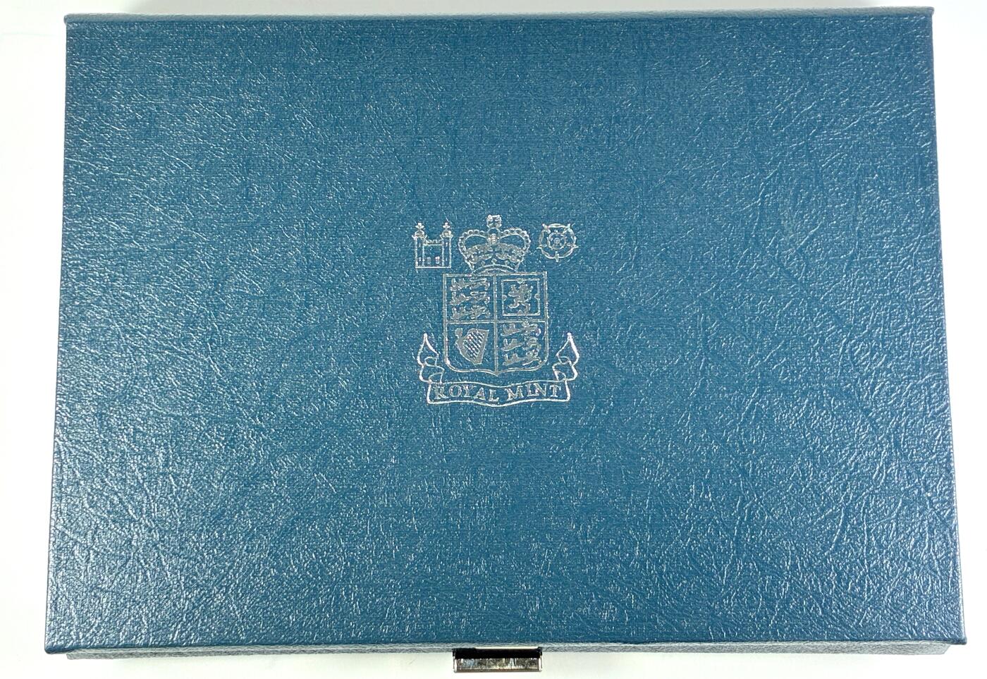 【雨安】【直播拍卖】【世界币章118期-裸币】2025-12-05 周五 19:30 保真 [现代套币] Great Britain 英国 套币 精制套币 1983年