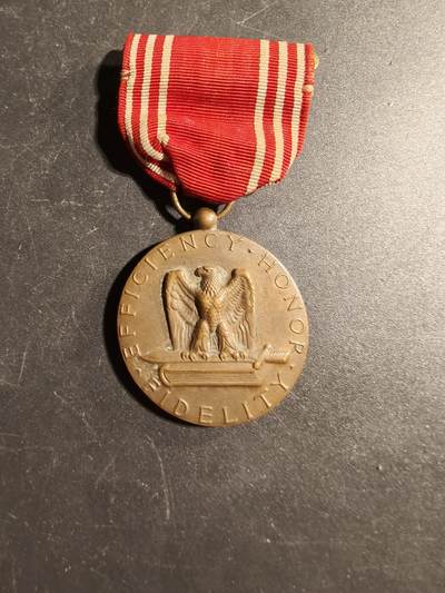老王徽章第168期 - 美国陆军品德优良奖章    二战版本    实发带名字和服役编号    二战早期版