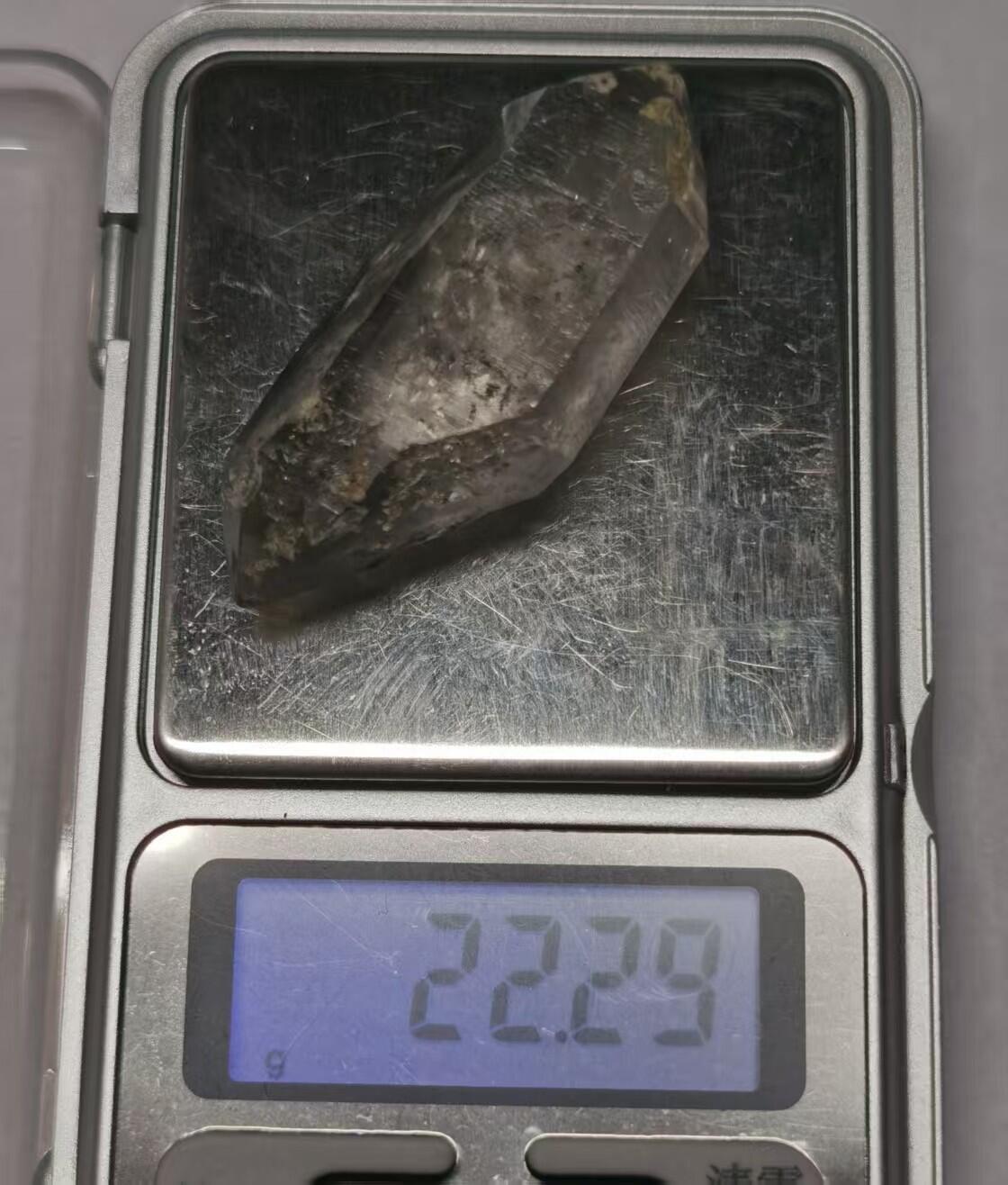 七河·世界钱币杂件水晶矿标小拍（总第30期） 藏家出品 X662 云贵闪灵水晶原石，有可活动的黑胆和水胆和流砂 本件拍品由合作藏家邮寄 库存编号 242-45。