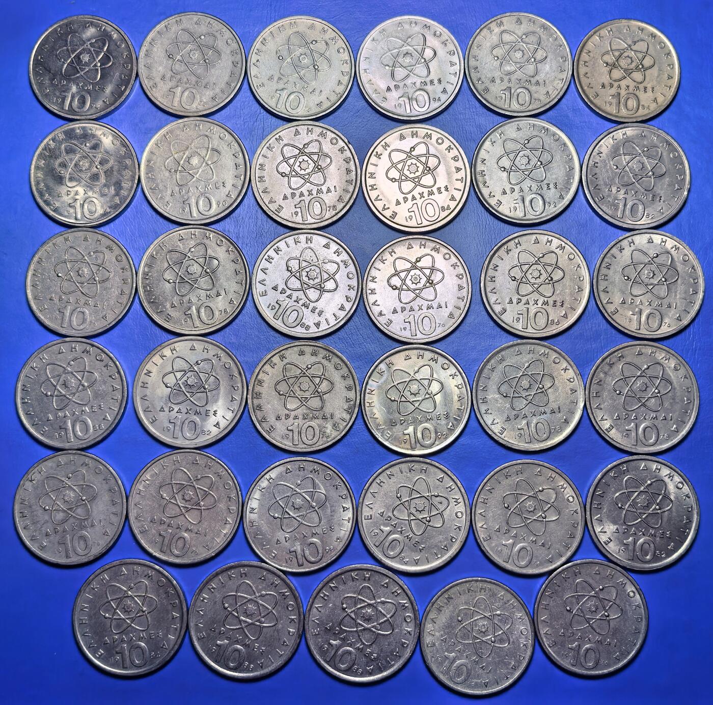 外国优质老铜币银币，周六九点倒数截拍，满百包邮，可寄存半年，喜欢朋友微信扫描二维码可直接参拍