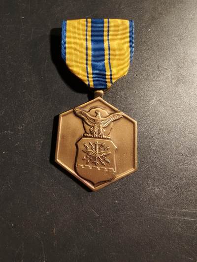 老王徽章第168期 - 美国空军军事功绩奖章