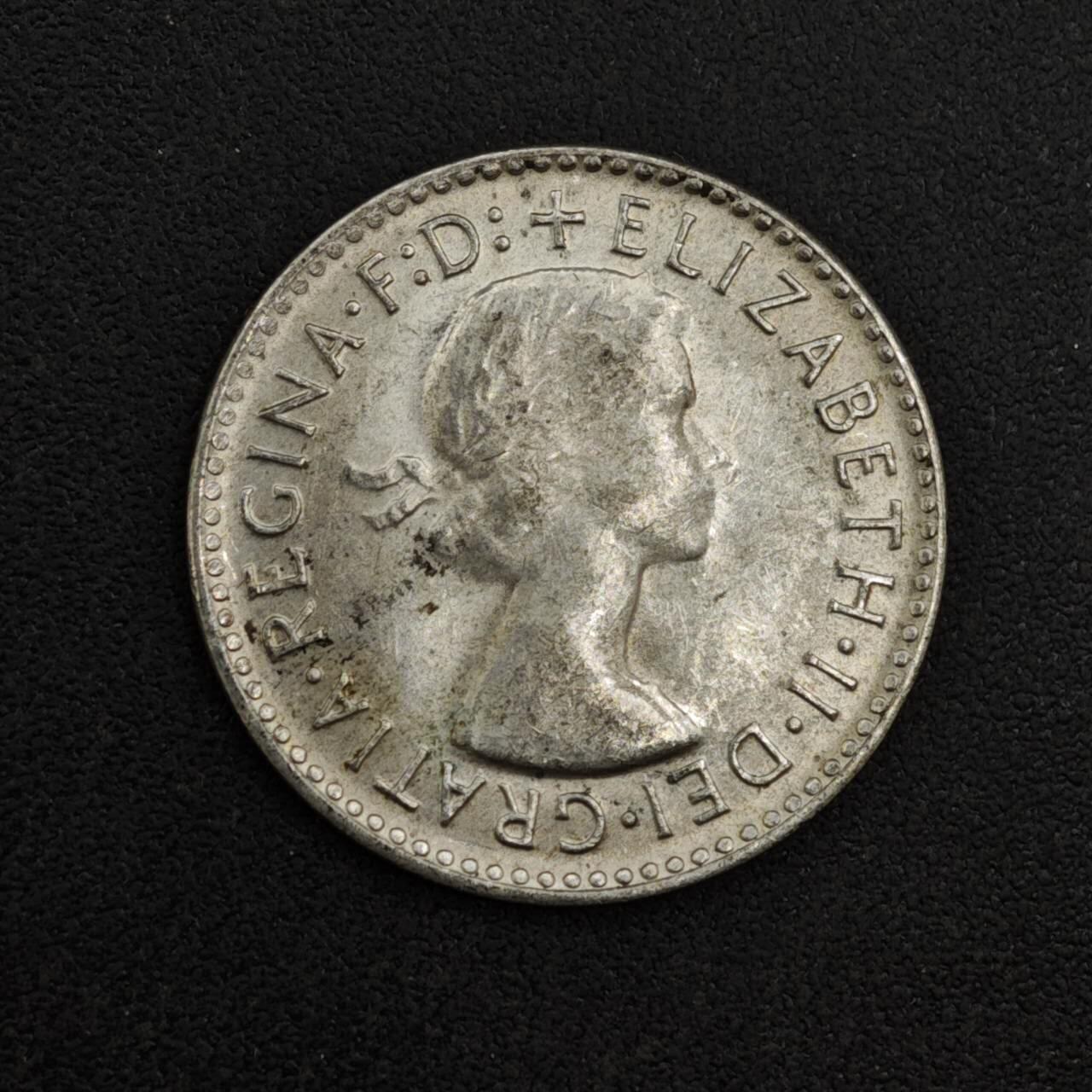 【淘币小摊】实时拍第八百一十八拍   散币小银币场   满百包邮可预留二周 每周一统一发货   澳大利亚1962年伊丽莎白二世3便士银币