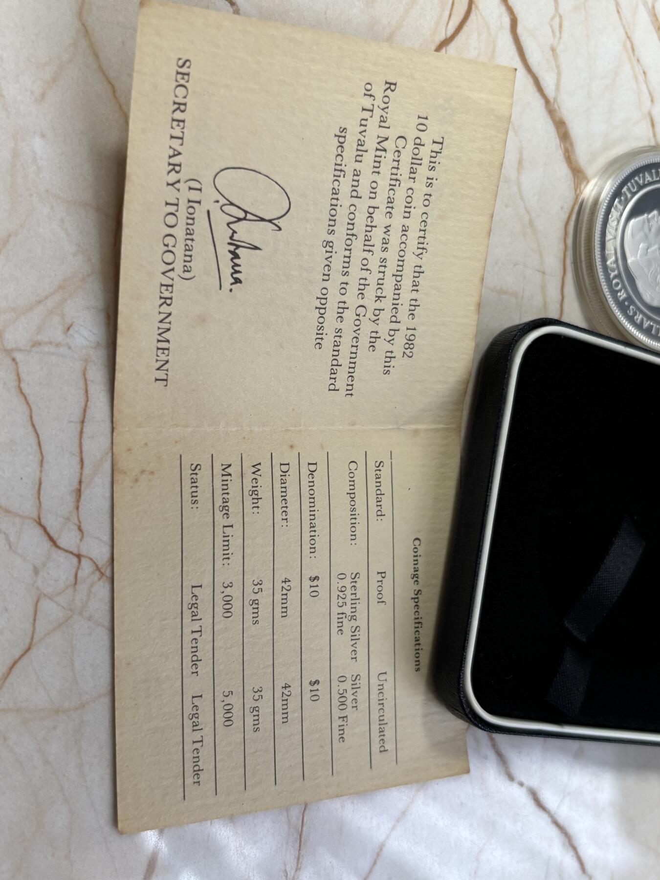 第184期拍卖 图瓦卢1982年伊丽莎白二世皇室访问纪念银币。925银，35克银价448，发行3000枚