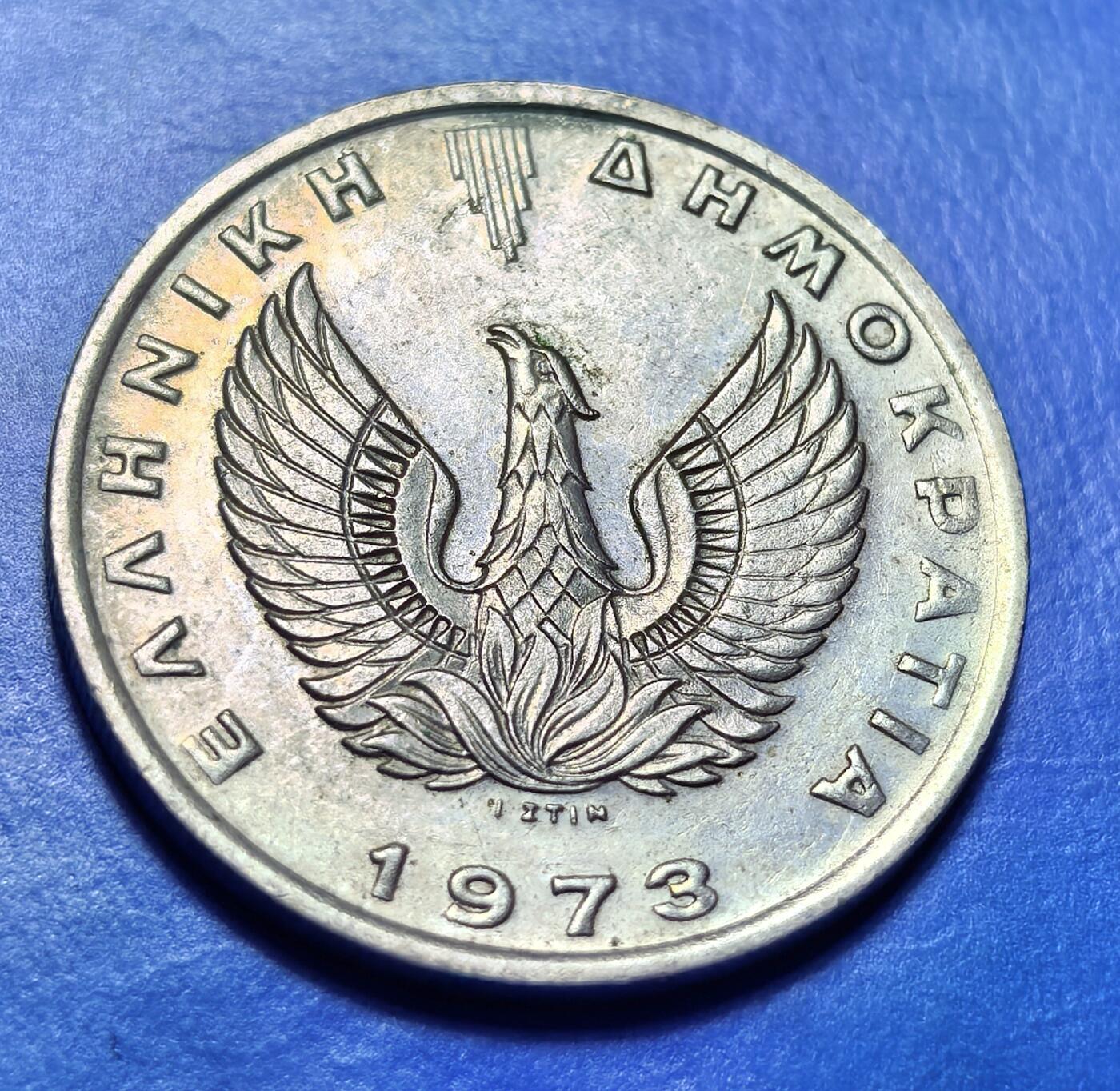 外国优质老铜币银币，周六九点倒数截拍，满百包邮，可寄存半年，喜欢朋友微信扫描二维码可直接参拍