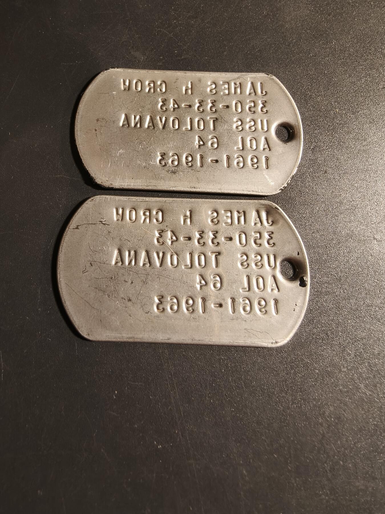 老王徽章第168期 美国海军狗牌一组    60年代版本  服役于海军Tolovana号舰艇