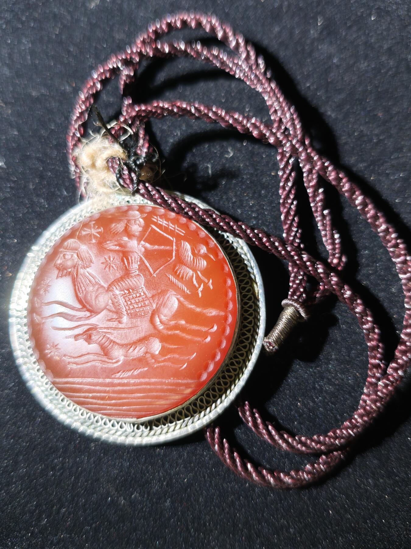 92期回流戒指饰品杂件纪念章丝路钱币专场 少数民族玛瑙饰品