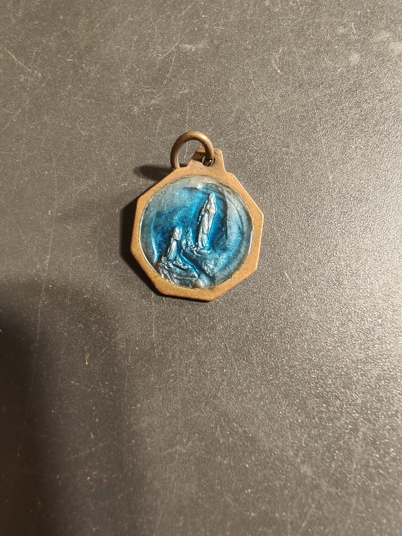 老王徽章第168期 法国天主教会纪念章