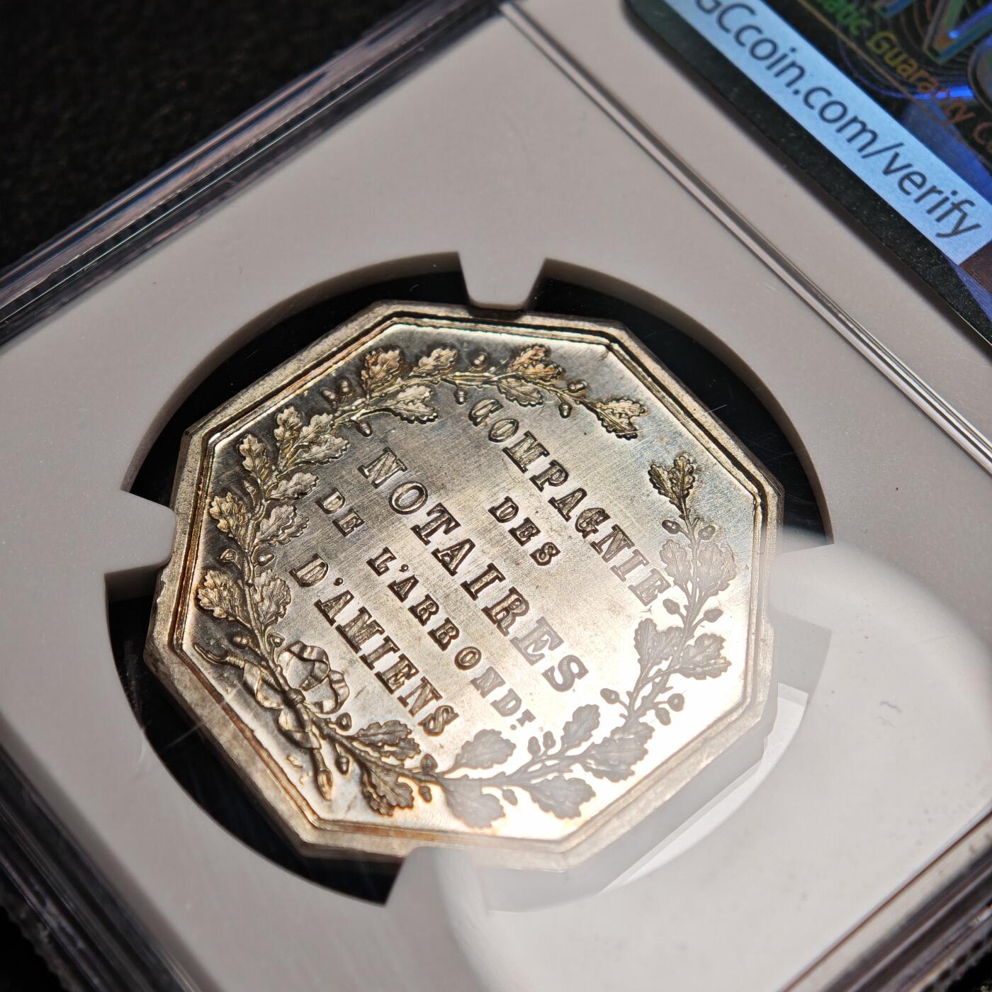 【德藏】世界币章拍卖第156期（拍品征集中~欢迎藏友联系） 1854年 法国亚眠公证处纪念银章八角代用币 NGC MS65 类镜面底板 原光极强