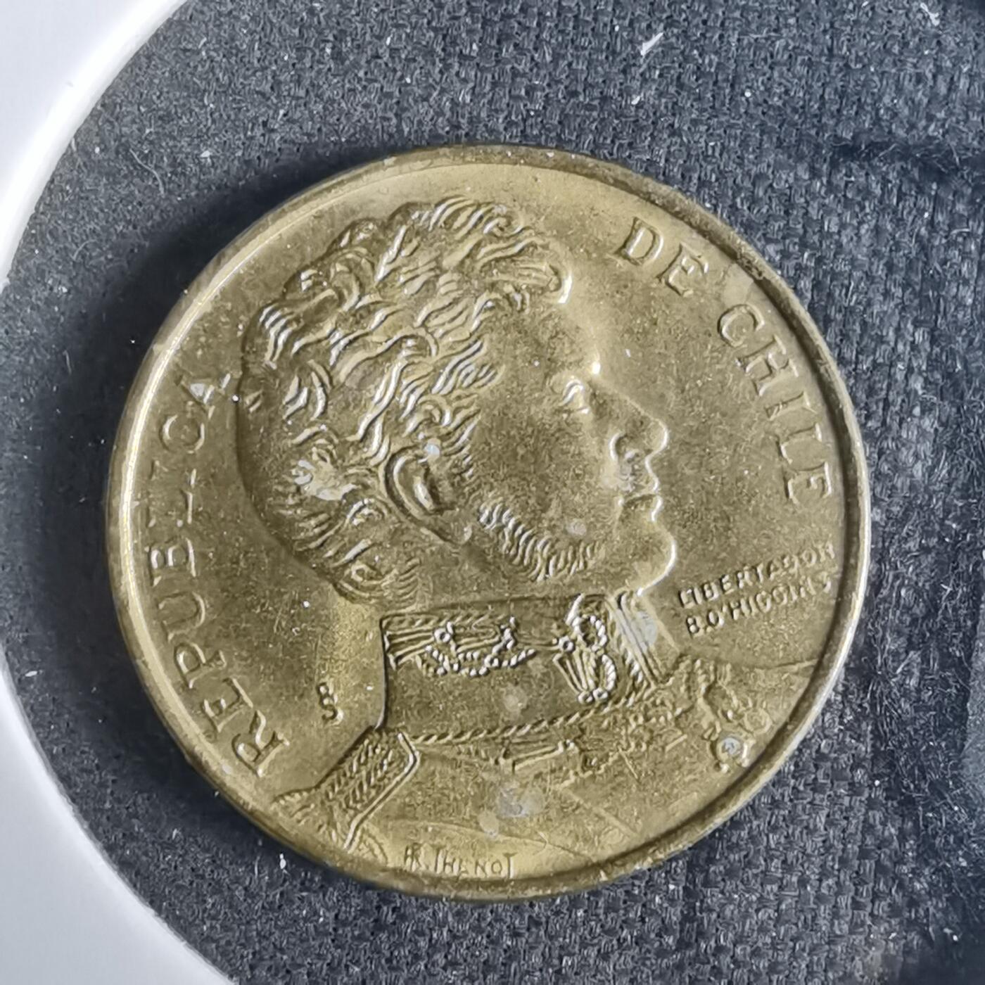 沼泽如烟--第921场 智利1981年1比索