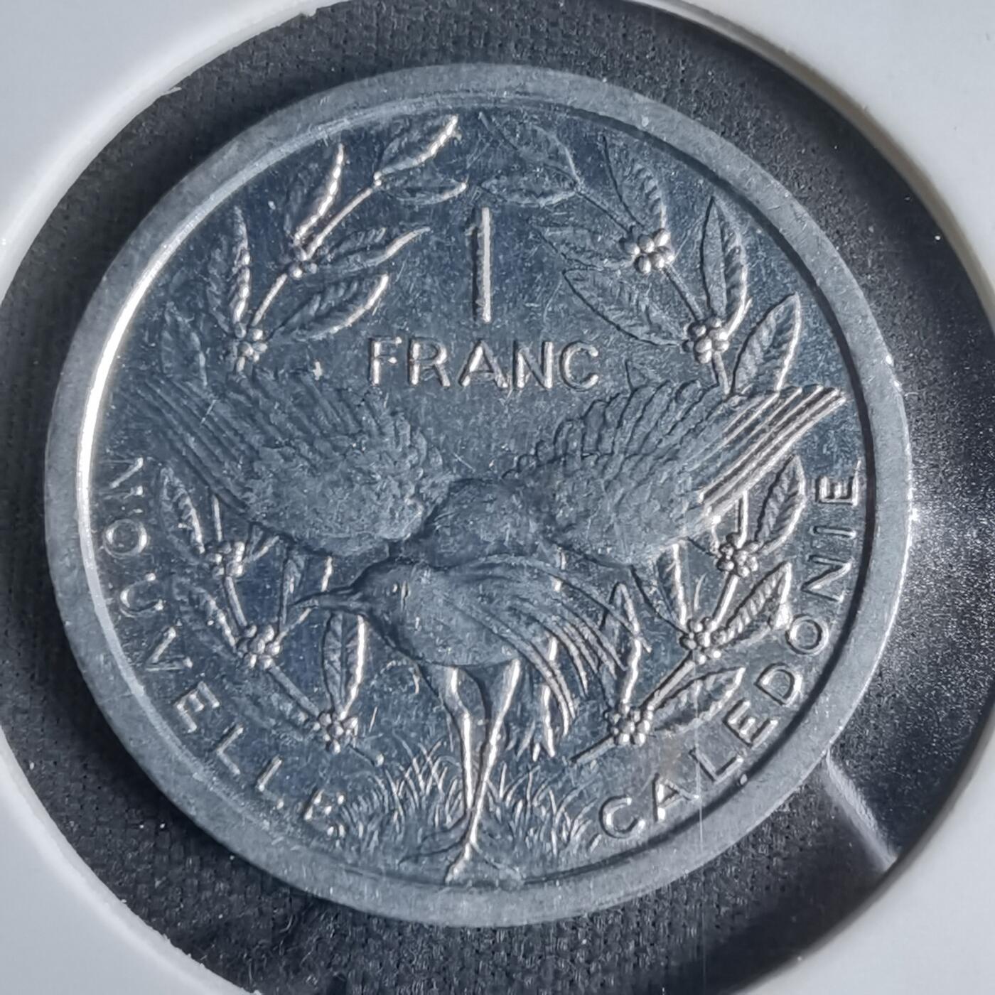 沼泽如烟--第921场 法属新喀里多尼亚1988年1法郎