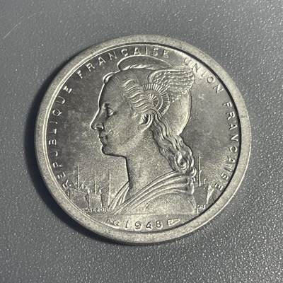 回流1208 - 全新法属马达加斯加1948年2法郎 玛丽安娜/牛头