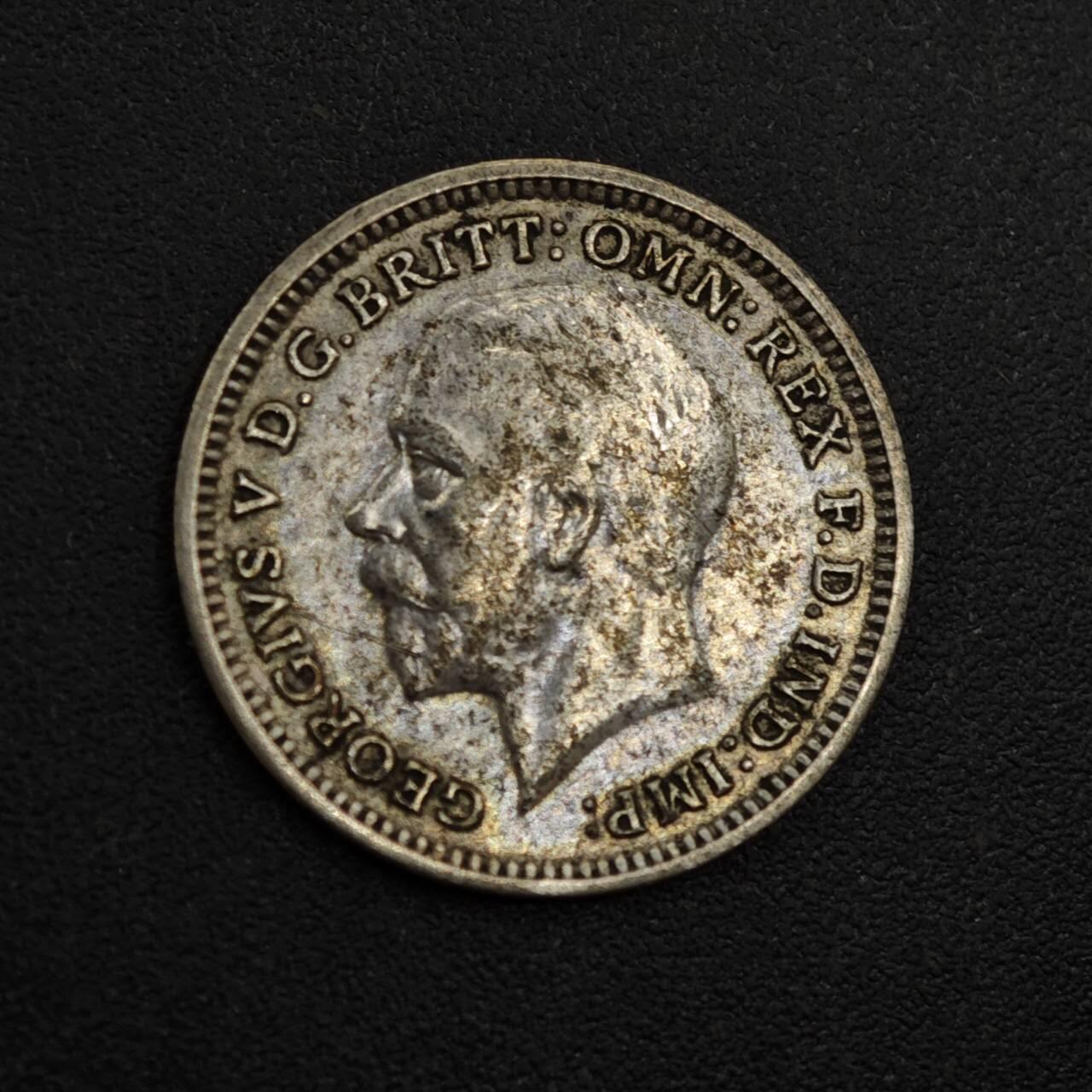 【淘币小摊】实时拍第八百一十八拍   散币小银币场   满百包邮可预留二周 每周一统一发货   英国1930年乔治五世3便士银币