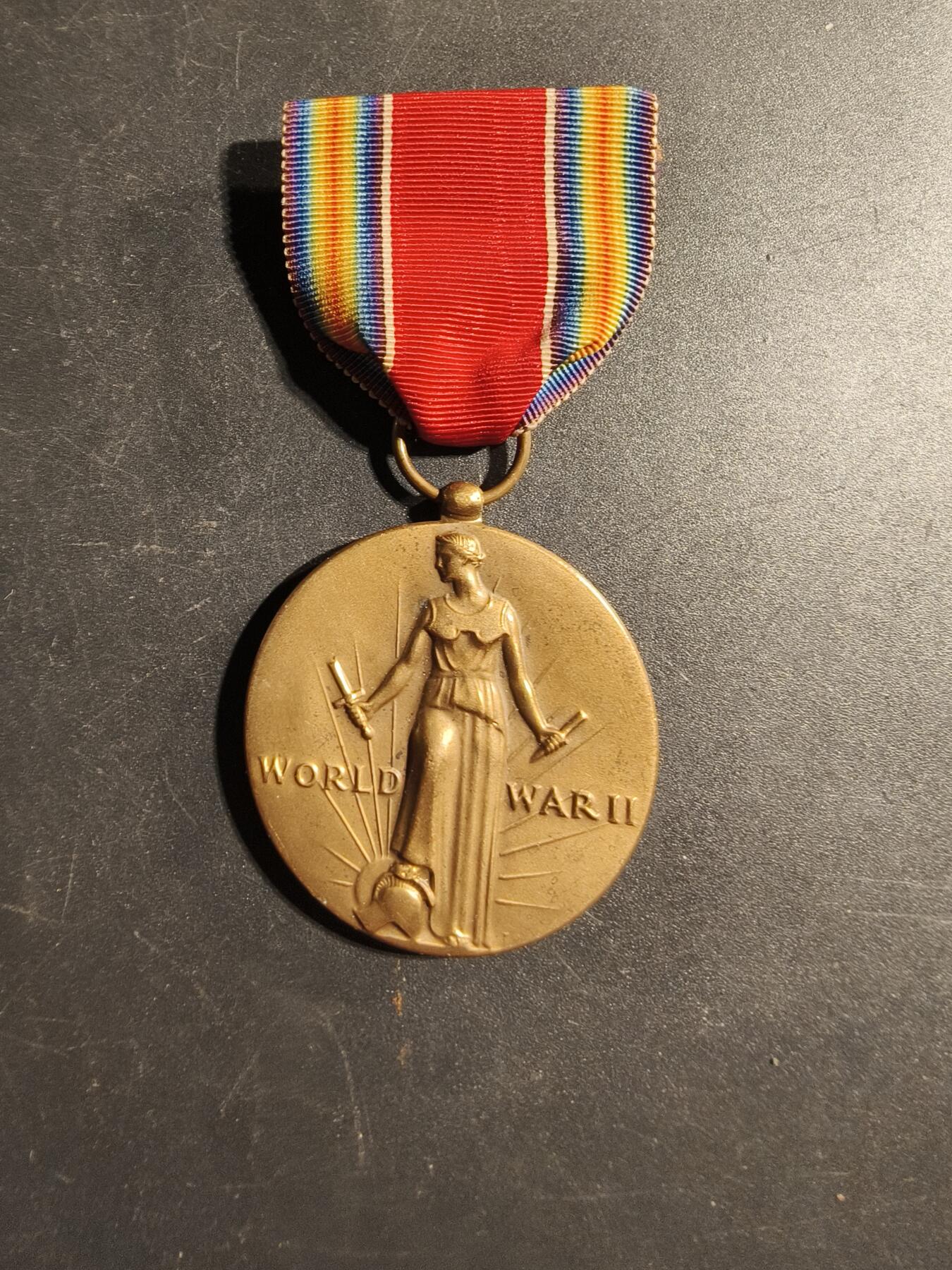 老王徽章第168期 美国二战胜利奖章