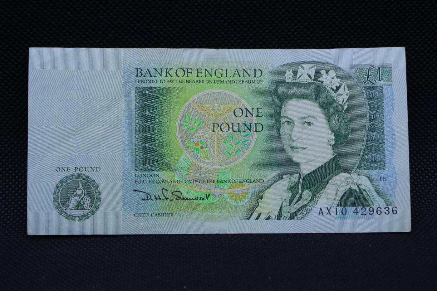 【淘币小摊】限时拍第八百二十一拍  纸币场  满百包邮可预留两周  周一统一发货   英格兰银行1镑纸币【有折】