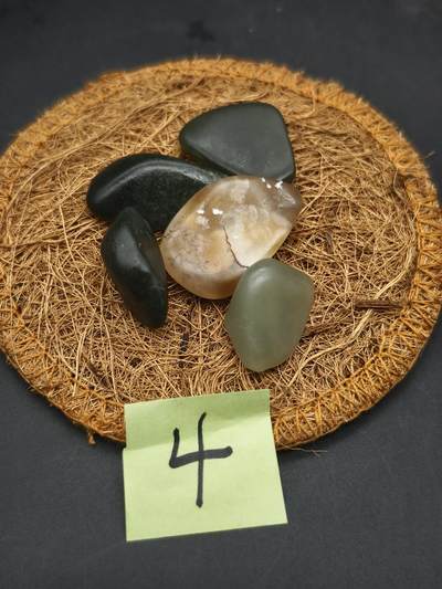 92期回流戒指饰品杂件纪念章丝路钱币专场 - 和田玉籽料