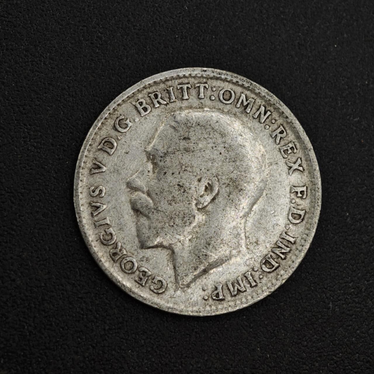 【淘币小摊】实时拍第八百一十八拍   散币小银币场   满百包邮可预留二周 每周一统一发货   英国1918年乔治五世3便士银币