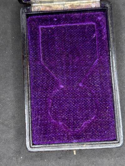 凯旋世界勋赏（第20期）（欢迎送拍）（对拍品有疑问请询问客服，不接受到手刀，出价默认拍品品相。请认真阅读拍卖规则！出价默认已认可！）（收到货请录制开箱视频，无视频概不处理问题。） - 白叶空盒