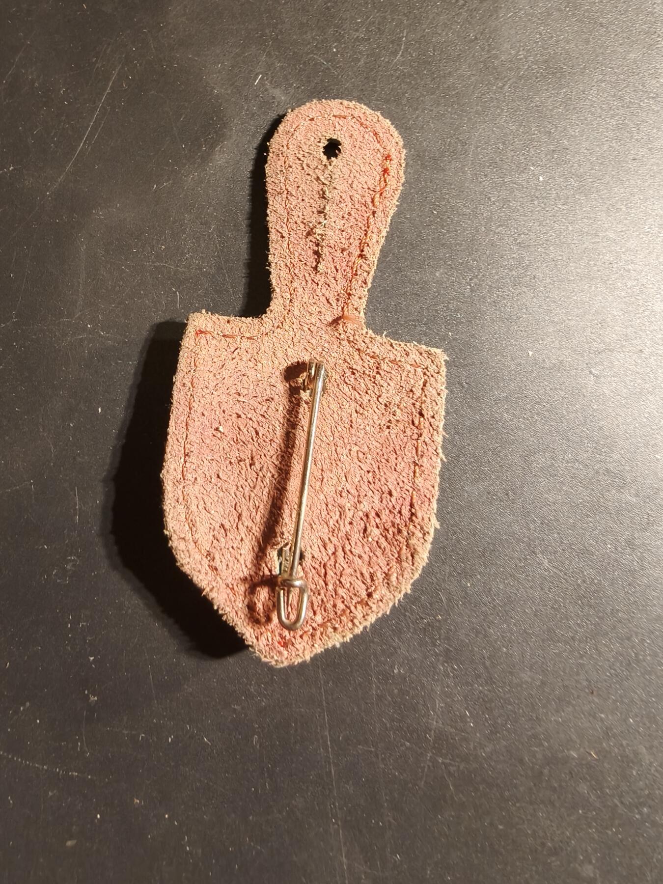 老王徽章第168期 法国第608弹药连证章