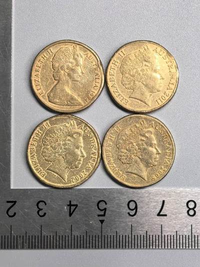 小驴勋章奖章收藏12月06日周六晚六点拍卖（珍爱和平，收藏战争，铭记历史，勿忘国耻，忠党爱国。有偿代拍，送拍规则在简介最后，参拍须阅读规则后再参拍，关系到运费包装发货时效真假辨别等关键信息，拍卖时不再发原图，看大图店主微信码在拍卖店铺介绍里） - 澳大利亚四个年份1元硬币一组