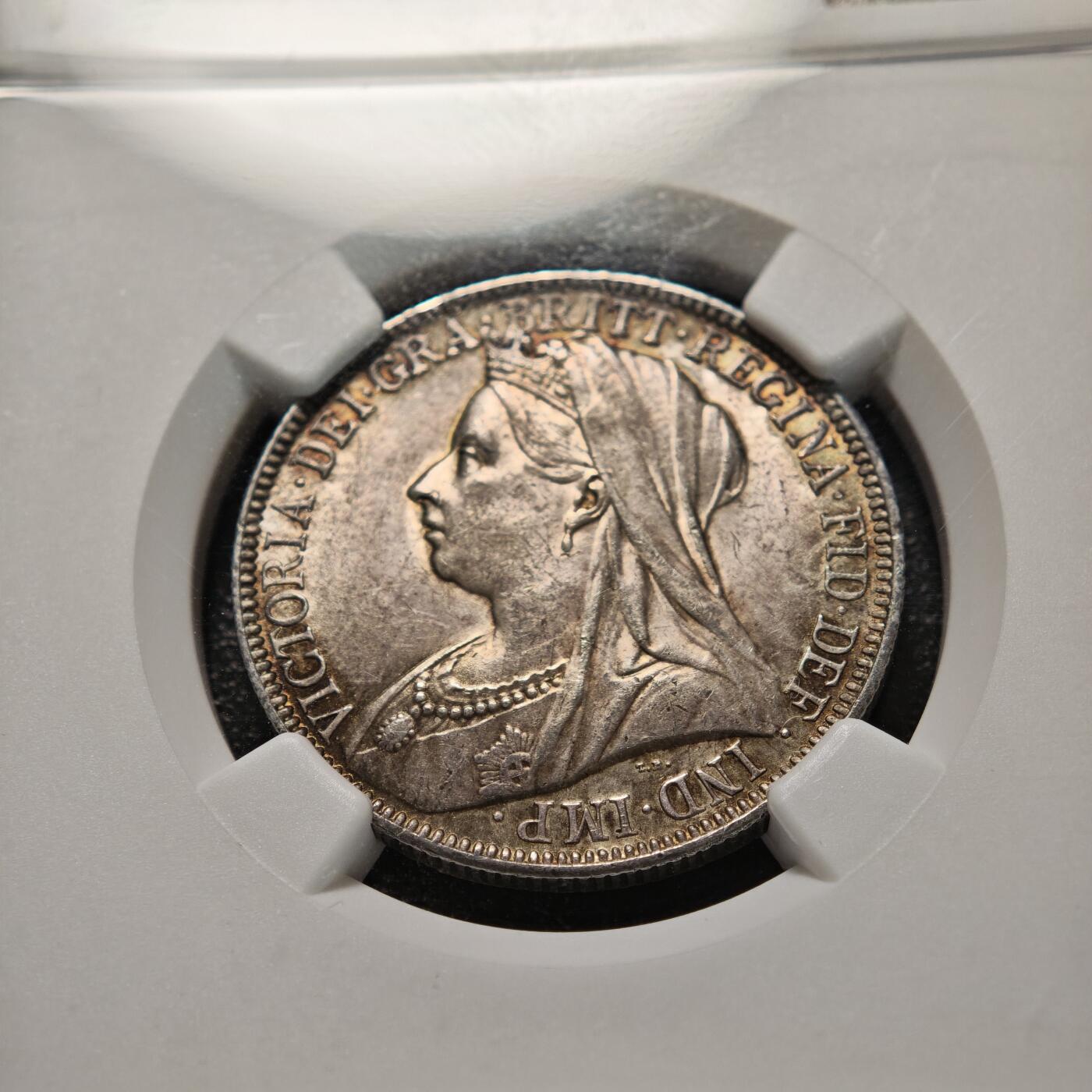 【德藏】世界币章拍卖第156期（拍品征集中~欢迎藏友联系） 1900年 英国维多利亚女王1弗洛林银币 NGC MS62 环彩淡包浆 原光十足 状态极佳