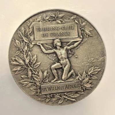 博洋堂世界钱币拍卖第150期（全场包邮） NGC MS64 冠军分！1910年左右法国旅游协会50mm巨大银章。清凉女神唯美浪漫。这一款多见40mm的，50mm加大盒子款极其少见，ms高分更是稀有！