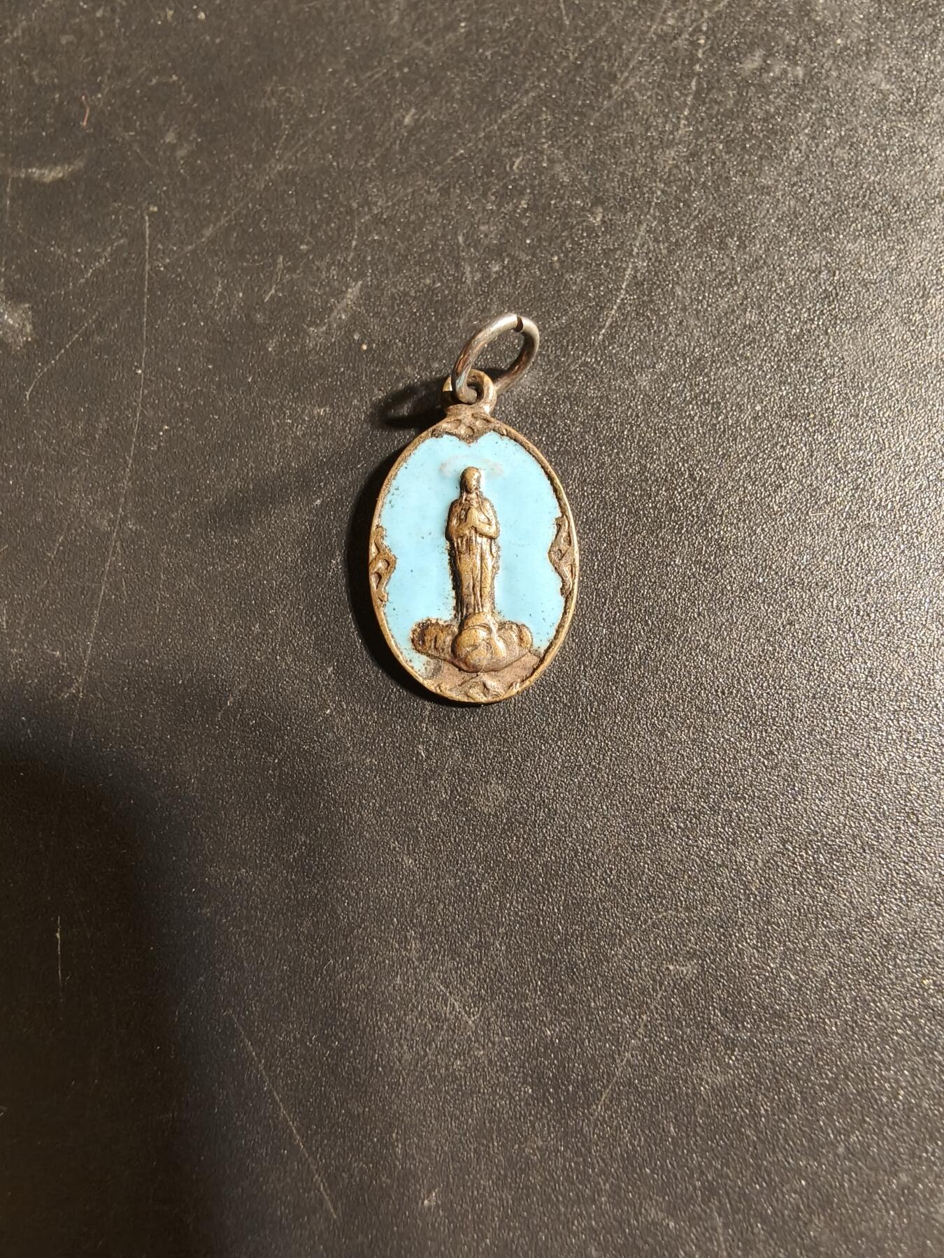 老王徽章第168期 法国天主教会纪念章