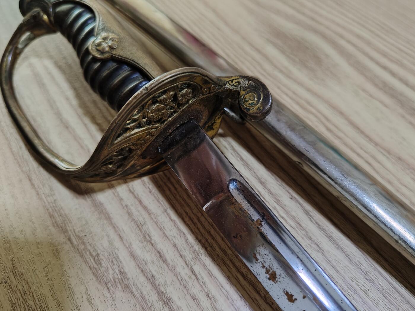 0元起拍勋章 第316期 咸鱼国勋章拍卖专场 12月7日（周日）下午6：00开始 陆军明19式指挥刃 品相如图