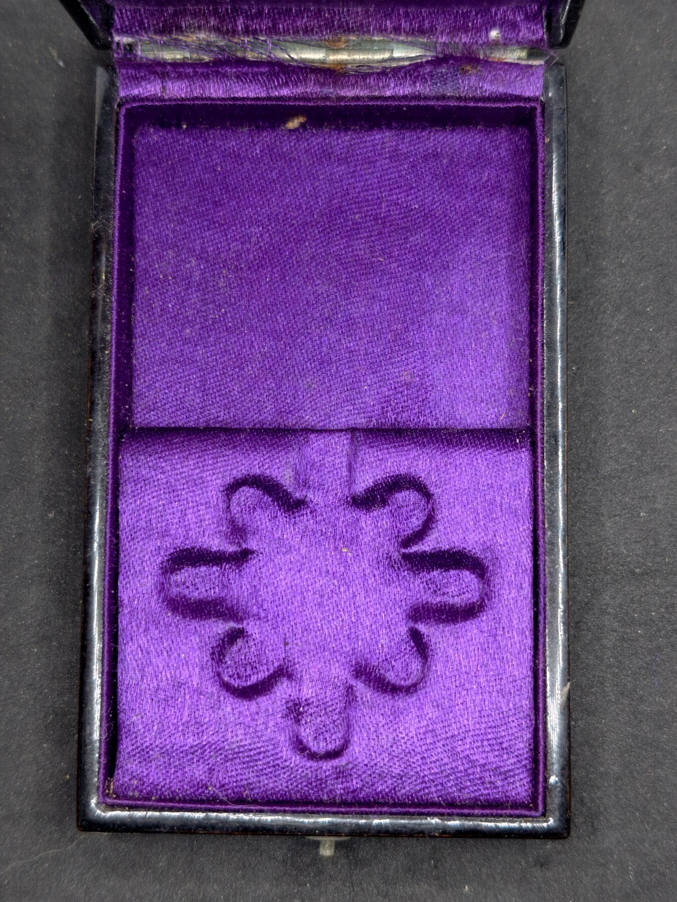 凯旋世界勋赏（第20期）（欢迎送拍）（对拍品有疑问请询问客服，不接受到手刀，出价默认拍品品相。请认真阅读拍卖规则！出价默认已认可！）（收到货请录制开箱视频，无视频概不处理问题。） 空盒