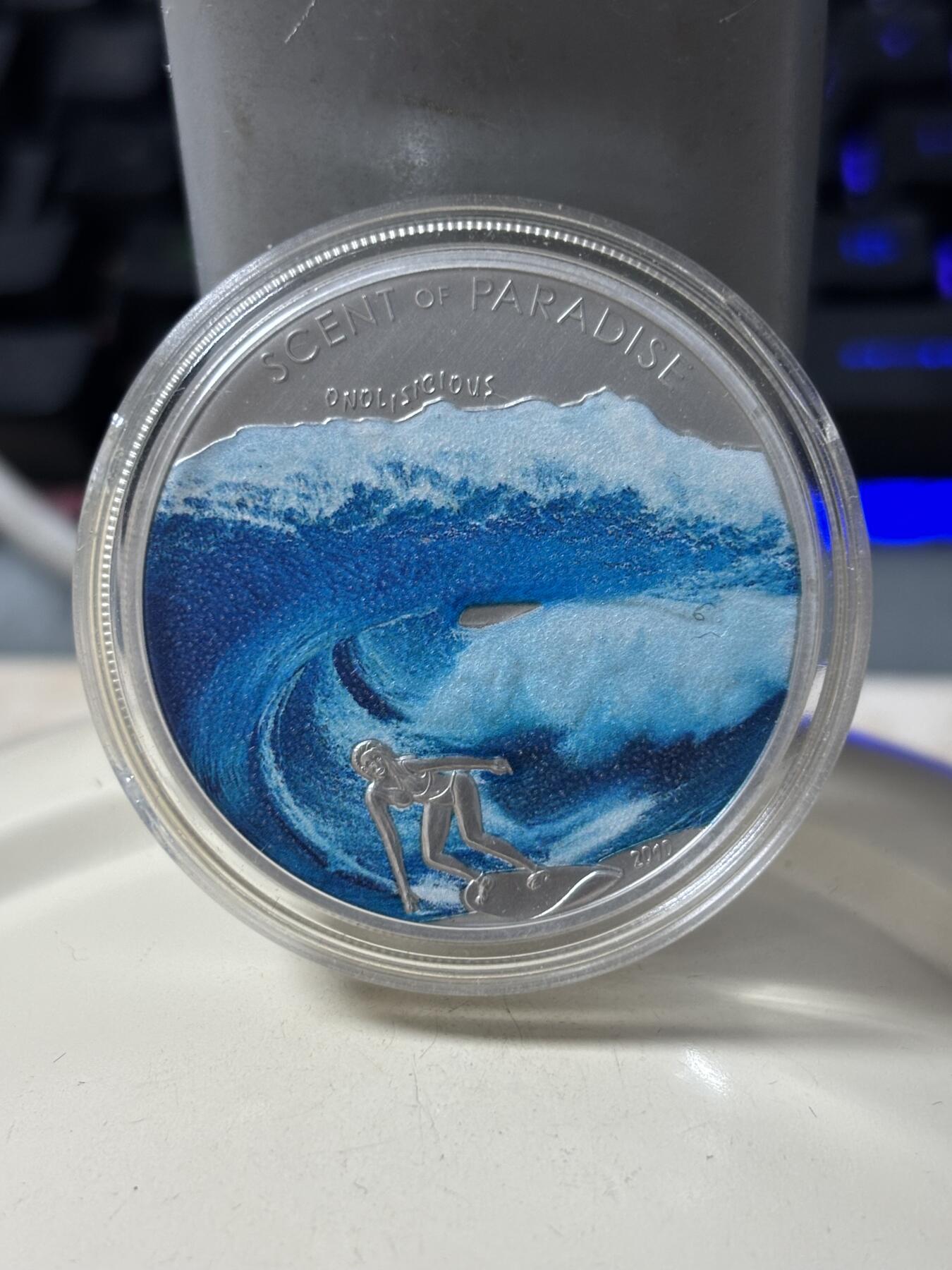 第184期拍卖 获奖帕劳2010年海浪的味道冲浪彩色纪念银币，925银，25克，发行量2500枚