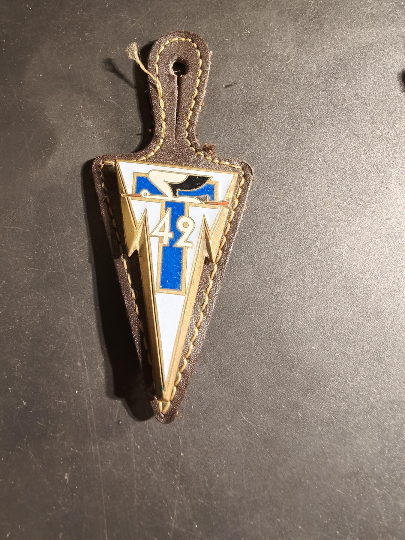 老王徽章第168期 法国第42通信团证章