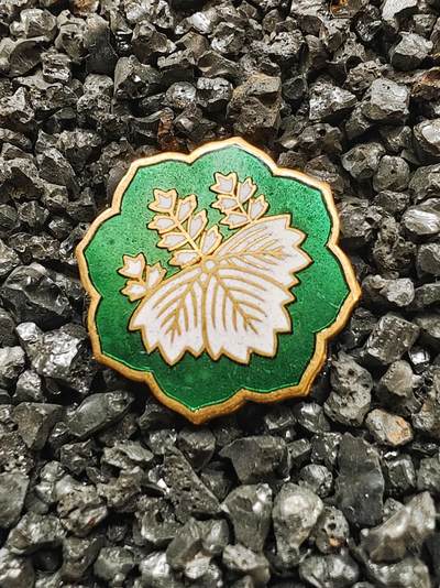 明治铜鎏金莲花桐叶家徽老徽铜章证章徽章 - 明治铜鎏金莲花桐叶家徽老徽铜章证章徽章