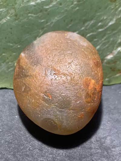 精美冻料飘柿子红水冲籽川料南红玛瑙原石一颗， - 精美冻料飘柿子红水冲籽川料南红玛瑙原石一颗，