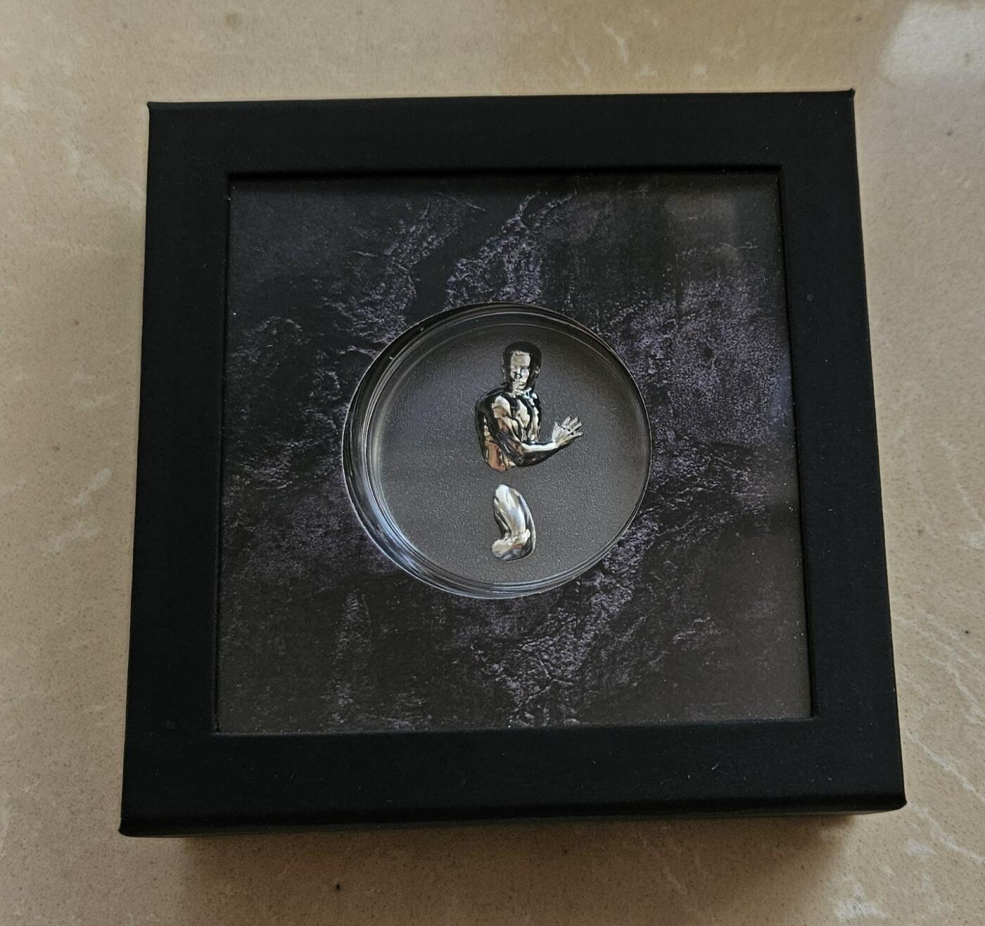 【币将精彩】世界钱币拍卖（2025-12-10） 帕劳2024年走出黑暗特效3盎司大银币带证书包装