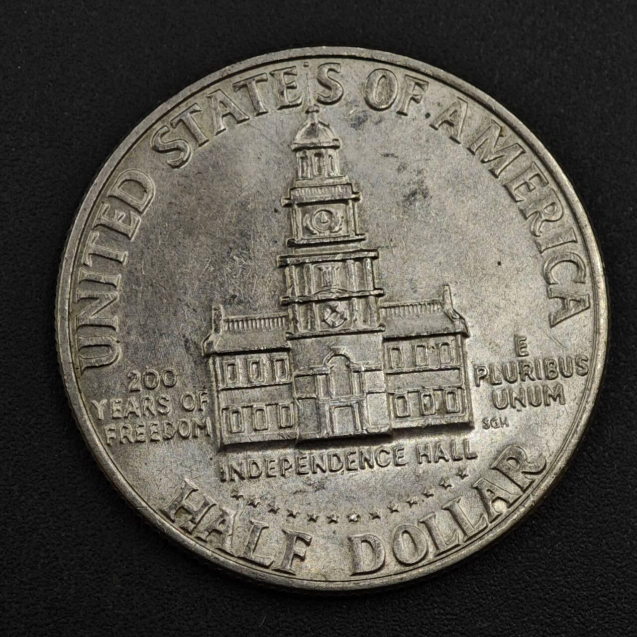 【淘币小摊】实时拍第八百一十八拍   散币小银币场   满百包邮可预留二周 每周一统一发货   美国1976年建国200周年50分纪念币