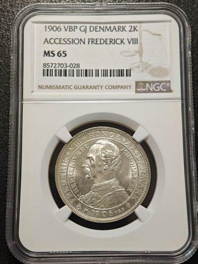 【德藏】世界币章拍卖第156期（拍品征集中~欢迎藏友联系） - 1906年 丹麦弗雷德里克八世继位2克朗纪念银币 NGC MS65 转光极强 原光十足