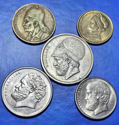 外国优质老铜币银币，周六九点倒数截拍，满百包邮，可寄存半年，喜欢朋友微信扫描二维码可直接参拍 - 希腊1976年-1988年历史名人不同面值一套