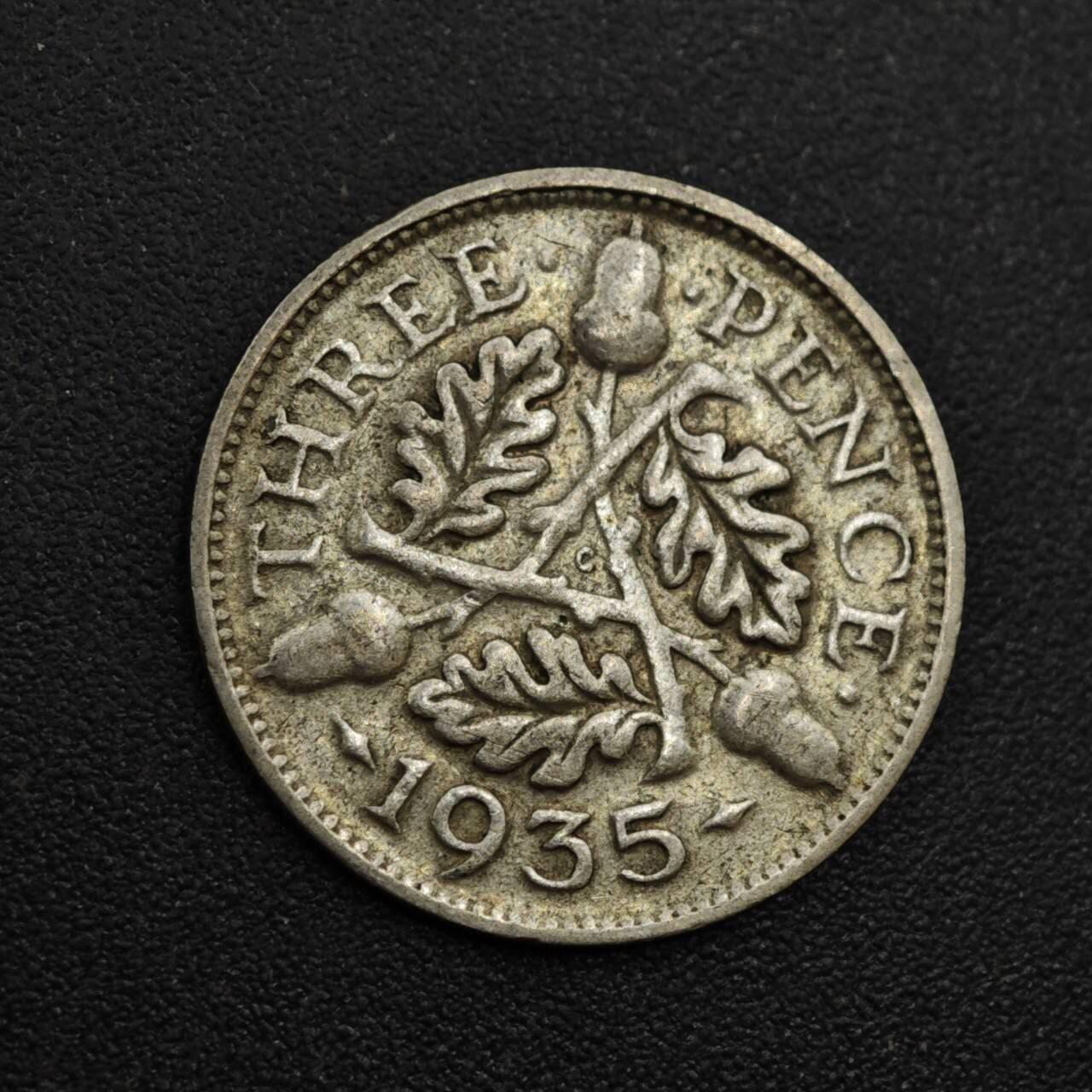 【淘币小摊】实时拍第八百一十八拍   散币小银币场   满百包邮可预留二周 每周一统一发货   英国1935年乔治五世3便士银币